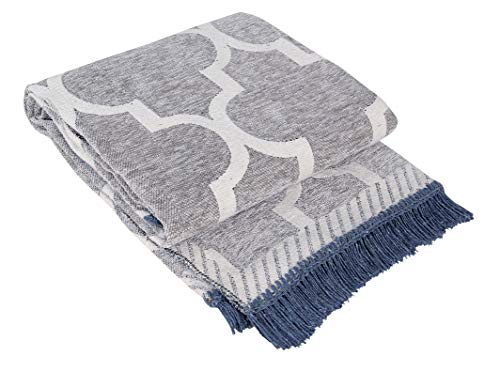 Braids Chenille Damask Rug with Tassel (Grey, 4.5 Feet x 7 Feet) 3 Braids Chenille Damask Rug with Tassel (Grey, 4.5 Feet x 7 Feet) - Image 3