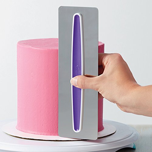 Wilton Cake Decorating Kit for Beginners Lifter, Spatula, Icing Tip