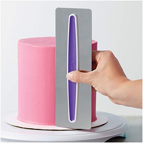 Wilton Cake Decorating Kit for Beginners Lifter, Spatula, Icing Tip