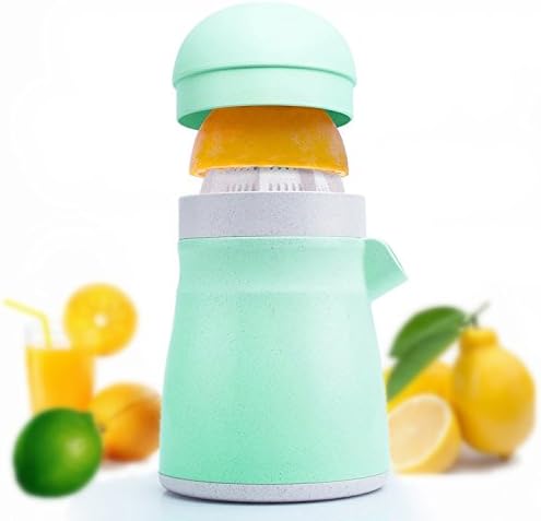 Lemon Squeezer, Lemon Juicer, Lime Squeezer, EEGO 2-in-1 BPA-free Manual Juicer Fruit Press for Lime Orange Citrus with Serving Cup Made by Biodegradable Wheat-Straw, Green
