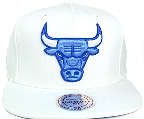 Mitchell & Ness Powder Blue Chicago Bulls White Snapback