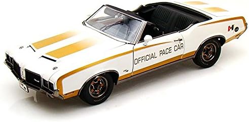 GMP 1972 Hurst Oldsmobile 442 w/ Linda Vaughn 1/18 White