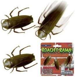 Club Earth - Roach O Rama - Realistic Crawling Cockroaches (Pack of 3)