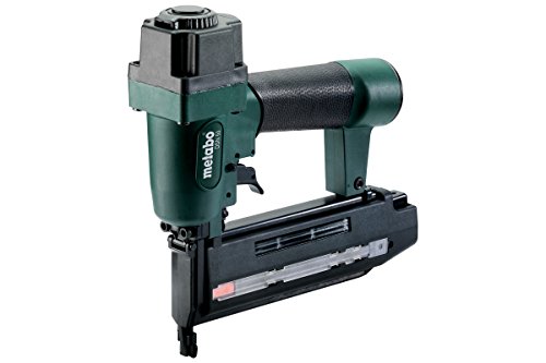 Metabo Druckluft-Klammergeräte / -Nagler DSN 50 (601568500) Kunststoffkoffer, Nageltyp: SKN , Nagellänge: 15 - 50 mm…