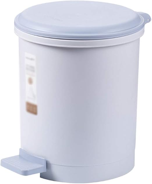 Aseo compartimientos, el plástico con la tapa de bote de basura de la