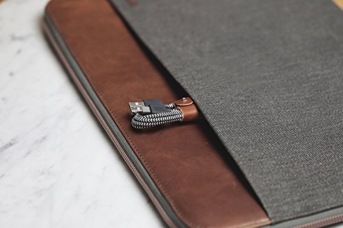 Native Union BELT Cable USB-A to USB-C - 4ft Ultra-Strong Reinforced Certified Charging/Sync Cable with Leather Strap - Compatible with All USB-C Devices (Zebra)