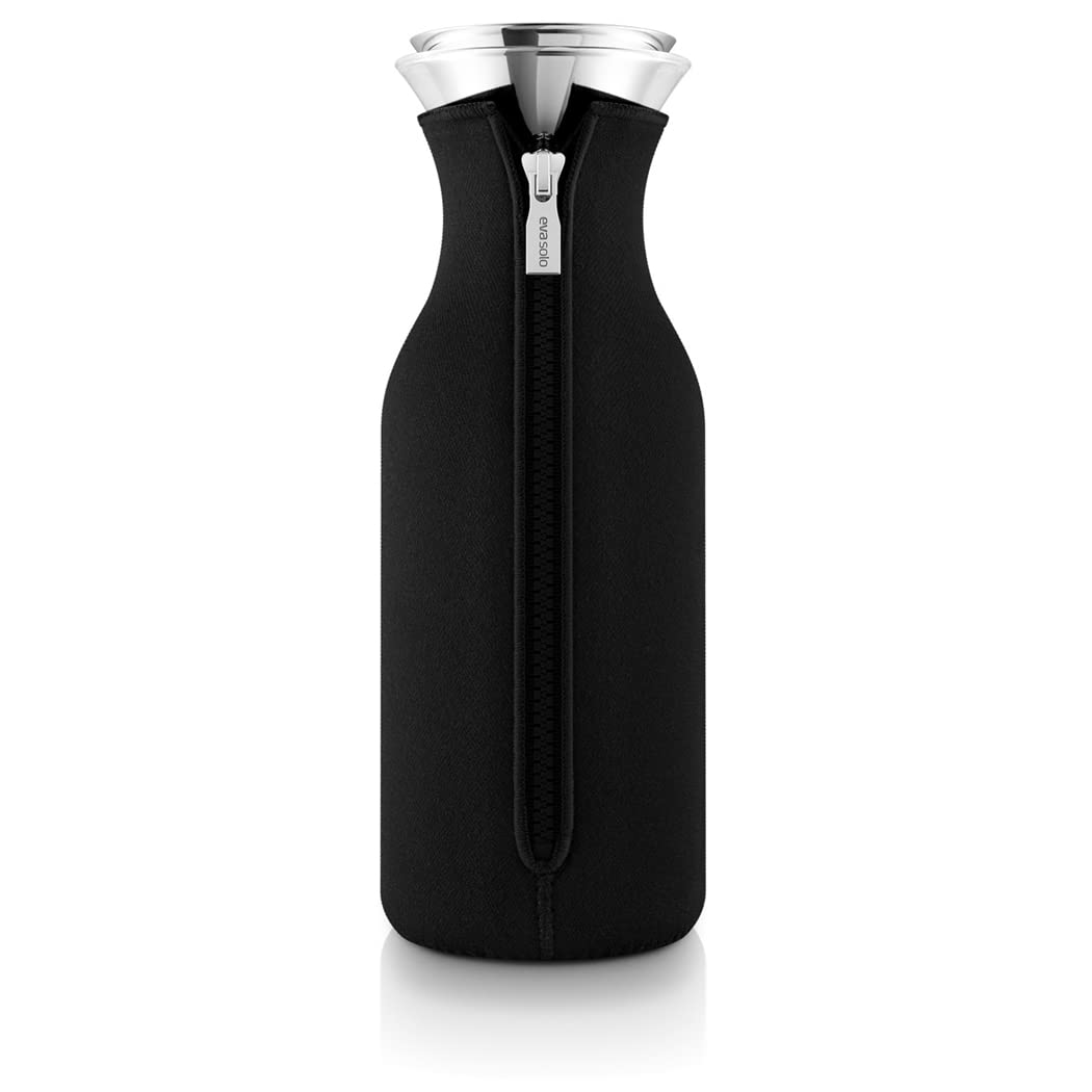EVA SOLO | Fridge Carafe 1.0L | for Hot & Cold Drinks | 100% drip-Free | Dishwasher-Safe | Stainless Steel & Silicone Pouring Lip | Fits Most Refrigerator Doors | Danish Design | Black Woven