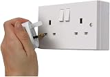 Gadgets Hut UK White Plug Adapter 1A Fused Shaver Plug Adaptor 2 Pin to UK 3 Pin view 4