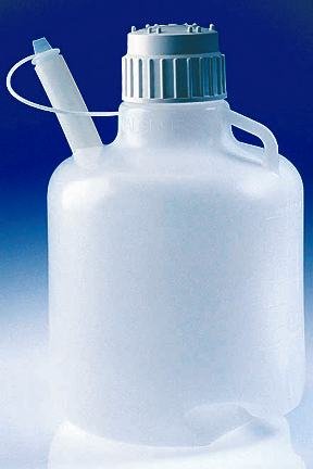 2.5 gallon water jug with spout