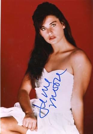 * DEMI MOORE * gorgeous young signed 8x10 photo / UACC RD # 212 at
