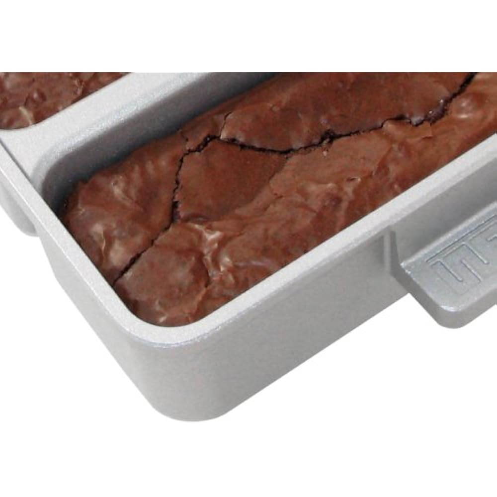 Baker&39s Edge Nonstick Brownie Pan Cake Pans Kitchen & Dining