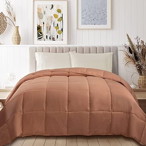 SUPERIOR Classic AllSeason Down Alternative Comforter with Baffle Box