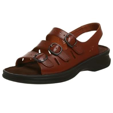 Amazon.com | CLARKS Women's Sunbeat Adjustable Sandal | Flats