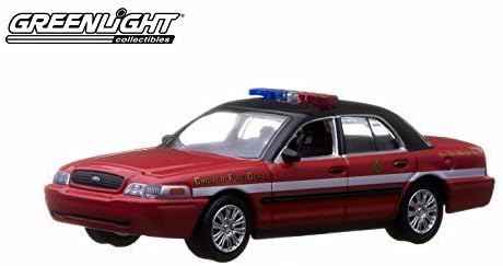 Greenlight Collectibles Hot Pursuit Series 13 - Chicago Fire Department Ford Crown Victoria by Hot Pursuit