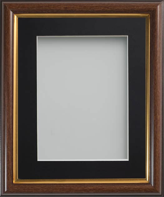 Frame Company Eldridge Mahogany Photo Frame with Black Mount, 7x5 for 6x4 inch, fitted with perspex — image 1