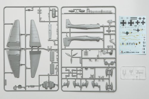 Junkers Ju87B2/R2 Stuka German Bomber 1/72 Italeri