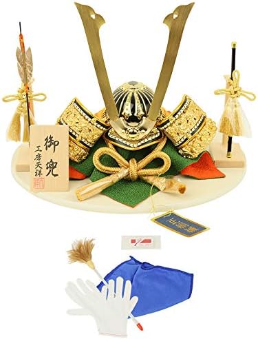 Amazon 五月人形 兜飾り コンパクト 5号 長鍬兜 白木お盆飾り 初節句 お祝い 端午の節句 子供の日 兜飾り おもちゃ