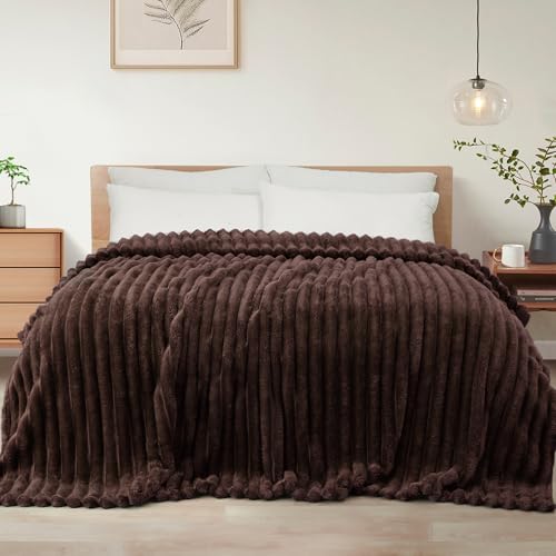 Exclusivo Mezcla Striped Fleece Blanket