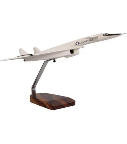 航空機・ヘリコプター ITALERI 1/72 No1282 XB-70 Valkyrie Amazon.com