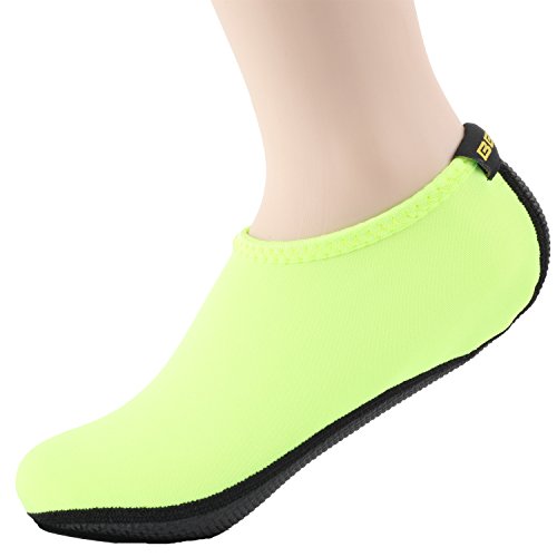 WOWFOOT Water Shoes For Women Men's Aquatic Socks Flexible Fitness Pool (1. S(W:5-6, US Kids:3-4), Green)