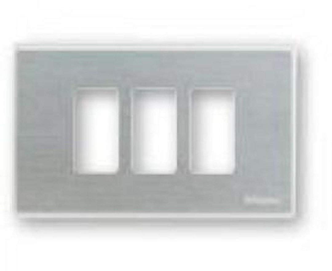 BTicino 503/3/x/F Bticino Magic 3 Seater Plate for Rectangular Box oxidal, Multi-Colour, Multi-Colour