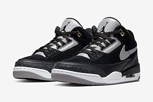 gold and black vapormax plus