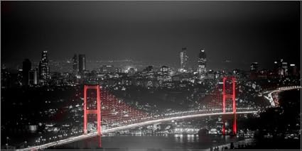 Posterlounge Acrylglasbild 120 x 60 cm: Bosporus Brücke bei Nacht - Color Key rot (Istanbul, Türkei) von gn Fotografie - Wand