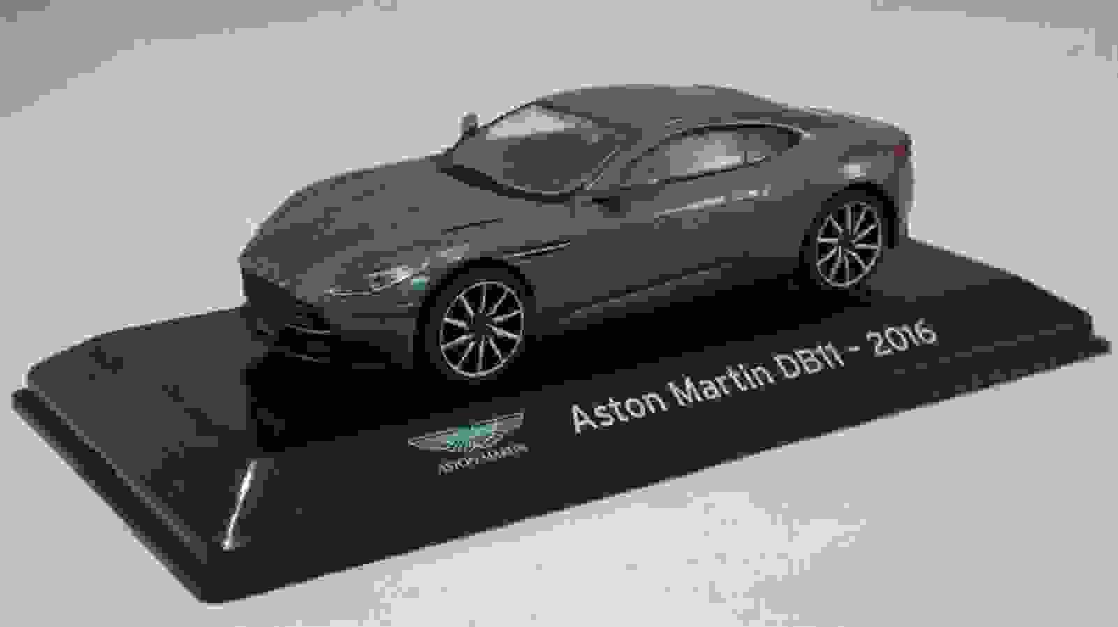 ixo silver aston martin DB11 2016 car 1:43 scale diecast model