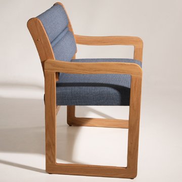 DMD Office and Waiting Room Three Seat Bariatric Guest Chair with Center Arms, Medium Oak Wood with Mocha Vinyl Upholstery