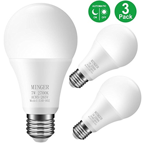 Dusk to Dawn Light Bulb,Minger 7W Smart Automatic LED Bulbs with Auto on/Off, Indoor/Outdoor Lighting Lamp for Porch, Hallway, Patio, Garage (E26/E27, Soft White,3-Pack)
