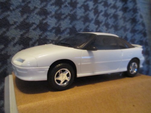 #6127 Ertl 1992 GEO Storm,White Plastic Promo ,Fully Assembled