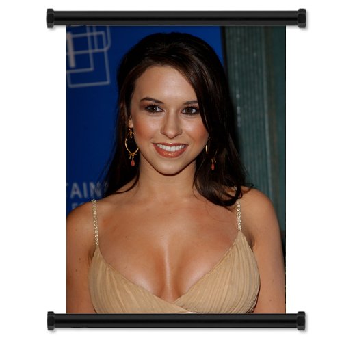 Lacey chabert hot
