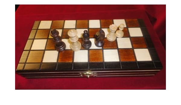 Amazon Com Rook N Pawn 9 Folding Mini Magnetic Chess Set 1 7 8