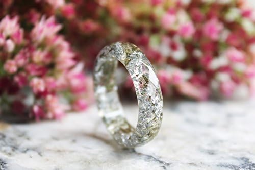 Nature Inspired Eco Resin Ring Band With Pressed Lavender Leaves and Silver Flakes