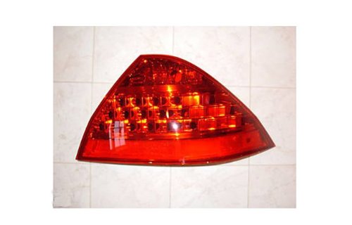 Eagle Eyes HD467-U000R Honda Passenger Side Rear Lamp