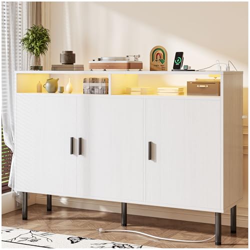 SIMPLE ESPACIO Mueble bufetera con tomacorriente, credenza bufetera,con luz LED,alacenas flotantes para Cocina, con Dos estantes Ajustables de Gran Espacio de Almacenamiento (Blanco, 1,2 Millones)