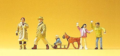 Preiser 10310 Family Winter Outing with Sled