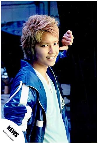 Amazon 手越祐也 News 公式生写真 One For The Win 衣装青 白 カメラ目線 笑顔 アイドル 芸能人グッズ 通販