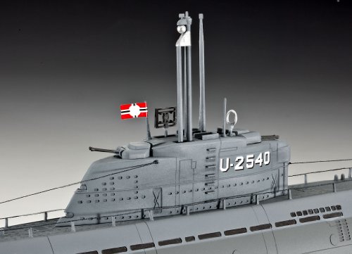 U-Boat Type XXI German Submarine w/Interior 1/144 Revell Germany