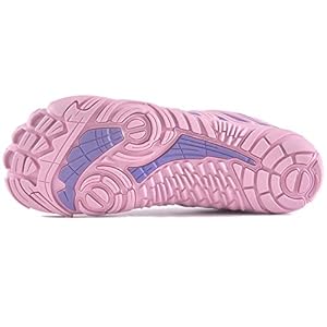 Schnorchelmasken 41hm6c38ENL. SS300 Obermaterial: Synthetik, leicht und Komfortabel. Atmungsaktiv und hautfreundlich.
Innenmaterial: Das Wabenfutter kann schnell Feuchtigkeit aufnehmen, um sicherzustellen, dass die Fußsohlen trocken sind. Die weiche Innensohle kann während des Trainings für Dämpfung sorgen, und die Innensohle ist auch herausnehmbar.
Sohle: Gummi. Da die Sohle flexibel ist schmiegt sich der Fuß an den Untergrund an und man hat besonders guten Halt.