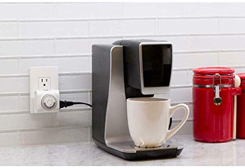 Defiant 15-Amp 24-Hour Plug-In Mechanical Big Button Timer