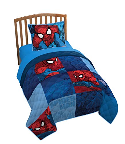 Jay Franco Marvel Spiderman Burst Twin/Full Quilt & Sham Set - Super
Soft Kids Bedding Features Spiderman - Fade Resistant Polyester
(Official Marvel Product)