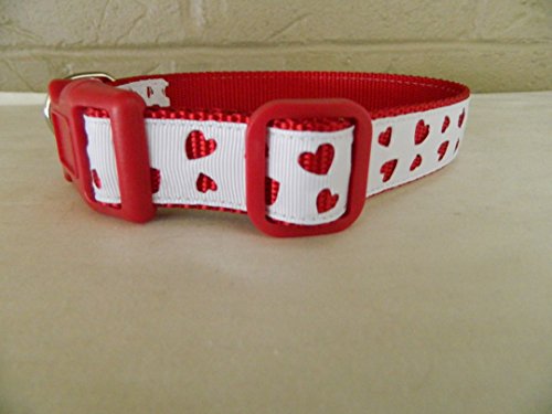Schmoopsie Couture Valentine's Day White Cut Out Hearts on Red Dog Collar (Small 1"  (8"-13"))
