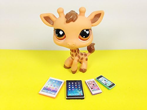 LPS Littlest Pet Shop 4 Accessories Lot Set 2 Tablets, 2 Phones PET NOT INCLUDED