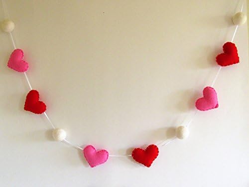 Handmade Valentine's day felt heart garland / bunting / banner with felt balls decoration / decor