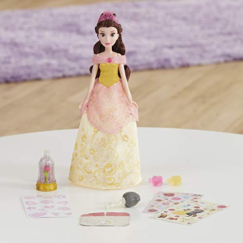 Disney Princess E5599EU4 Die schöne Glitzerprinzessin, Puppe mit Glitzer-Streuer und Zubehör, Multicolor – Bild 4