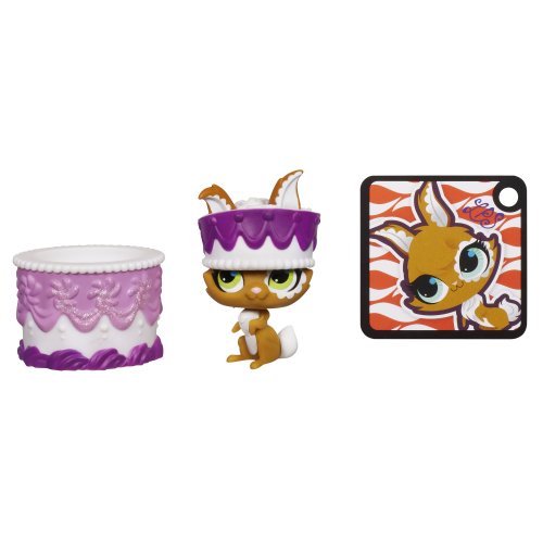 Littlest Pet Shop Hide 'N Sweet Bunny Pet