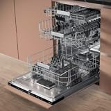 Hotpoint H8I HT59 LS UK 14 Place Built In Dishwasher view 3