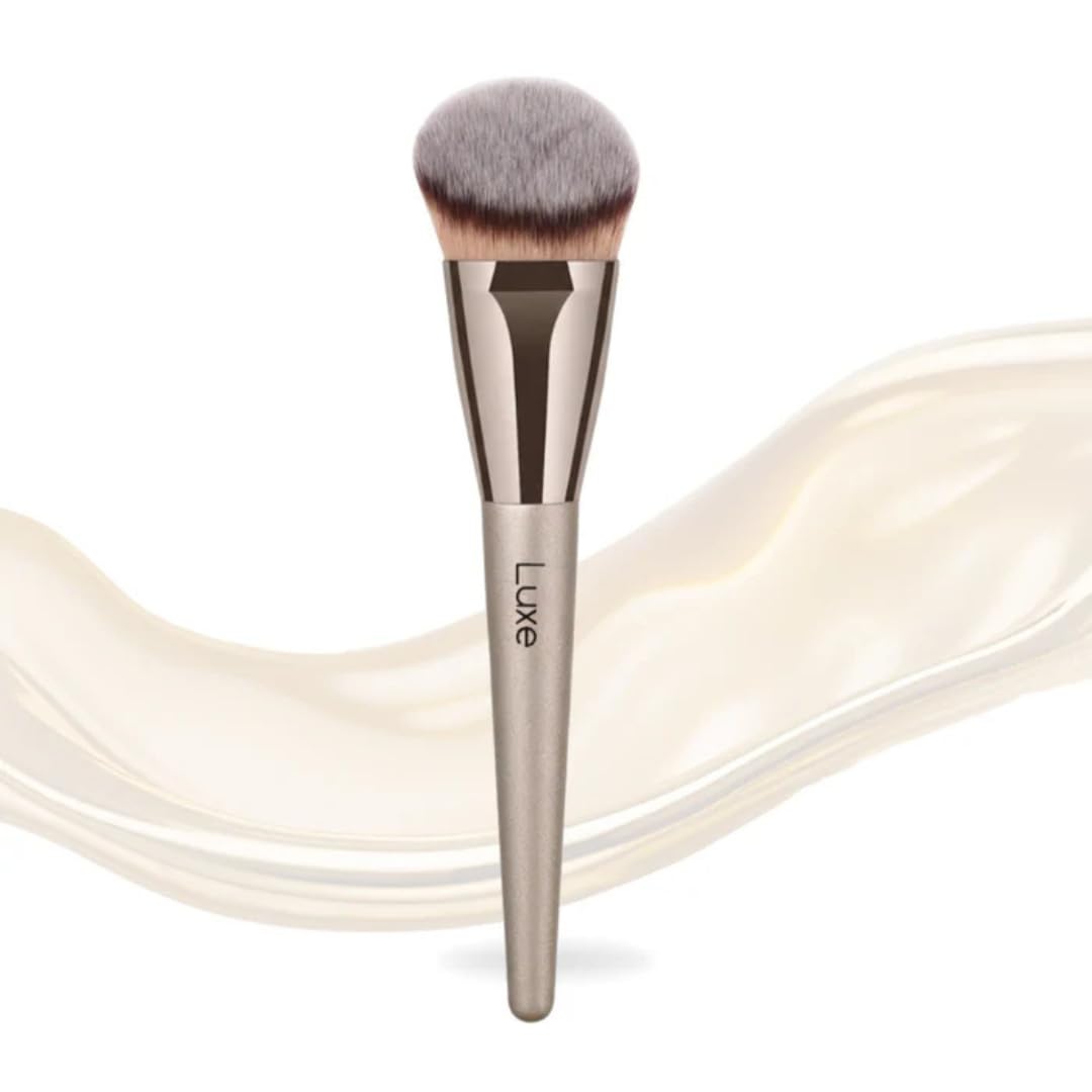 Luxe Color Changing Foundation product photo 3