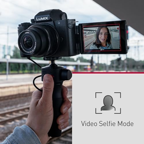 Lumix DC-G100DKEGK Micro Four Thirds spiegellose Kamera mit Lumix G Vario 12-32 mm F3.5-5.6 Objektiv, 20,3 MP, 4K 30p & FHD 60 Video, Vlogging-Cam, Freiwinkel-Monitor, USB-C-Ladung, Schwarz